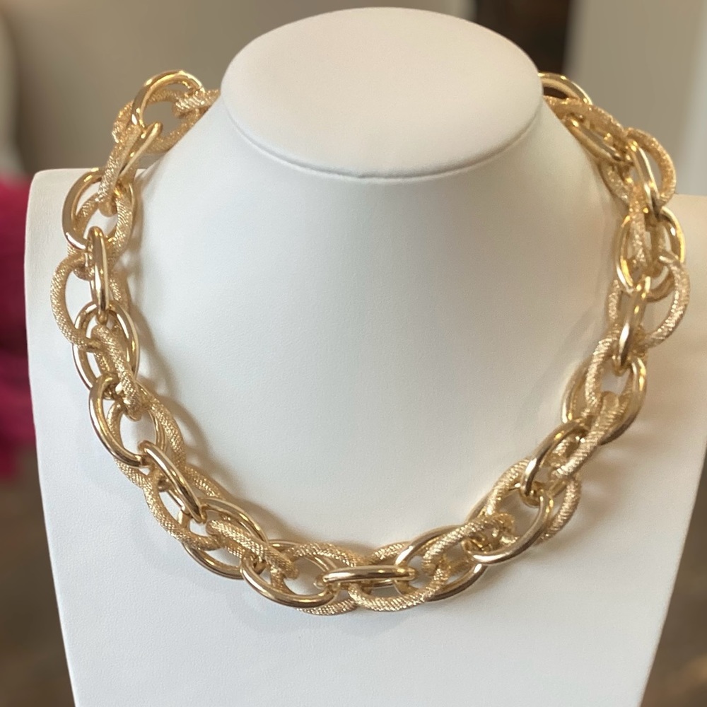 🌸Chunky Chain Necklace 16” - Picture 5 of 6